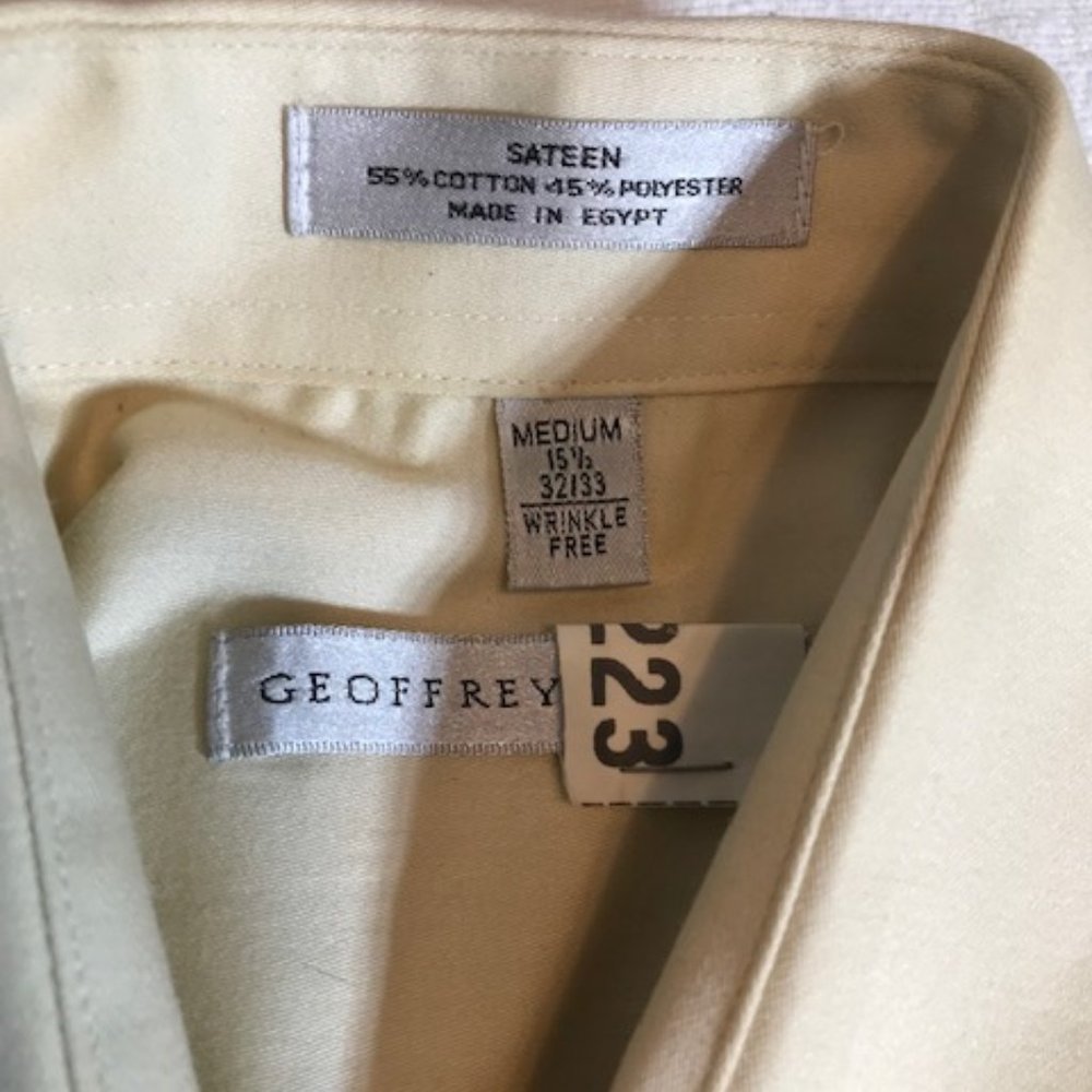 Men's Geoffrey Beene Sateen Dress Shirt Size: Medium Neck 15.5, Arm 32/33